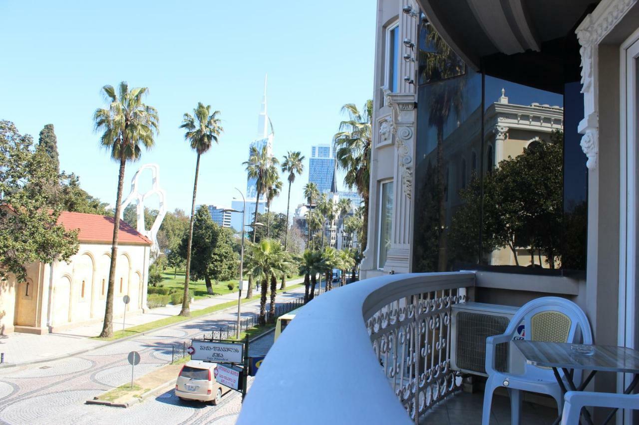 Batumi Apartment In Front Of Sheraton Luaran gambar
