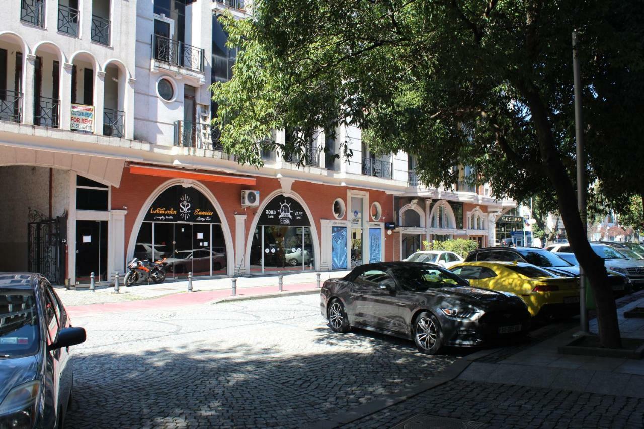Batumi Apartment In Front Of Sheraton Luaran gambar