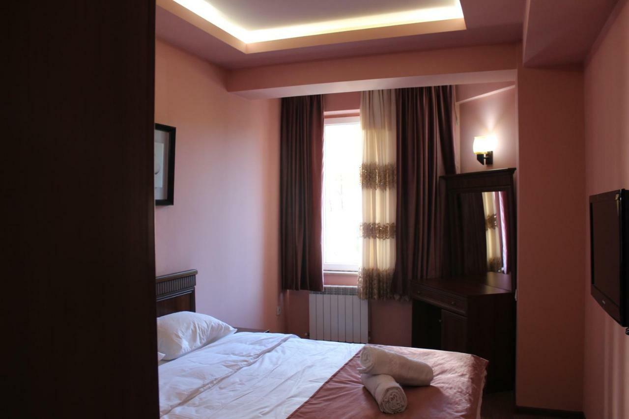 Batumi Apartment In Front Of Sheraton Luaran gambar