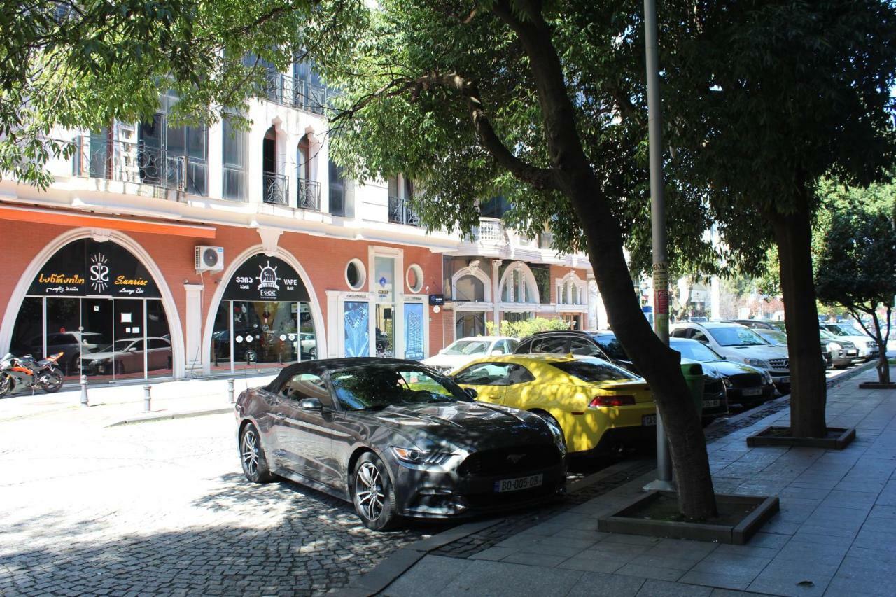 Batumi Apartment In Front Of Sheraton Luaran gambar