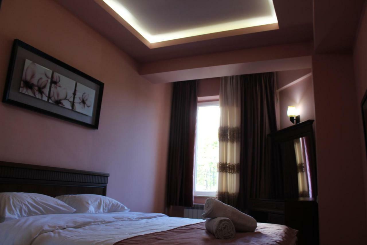 Batumi Apartment In Front Of Sheraton Luaran gambar